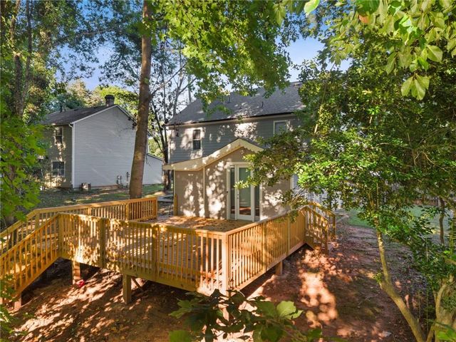 661 Sunfield Drive NW, Lilburn, GA 30047