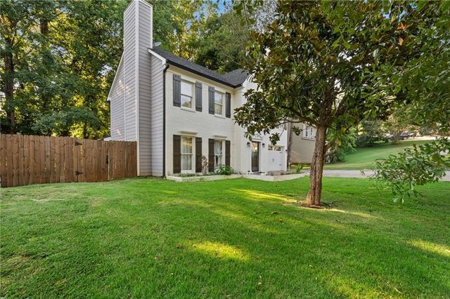 661 Sunfield Drive NW, Lilburn, GA 30047