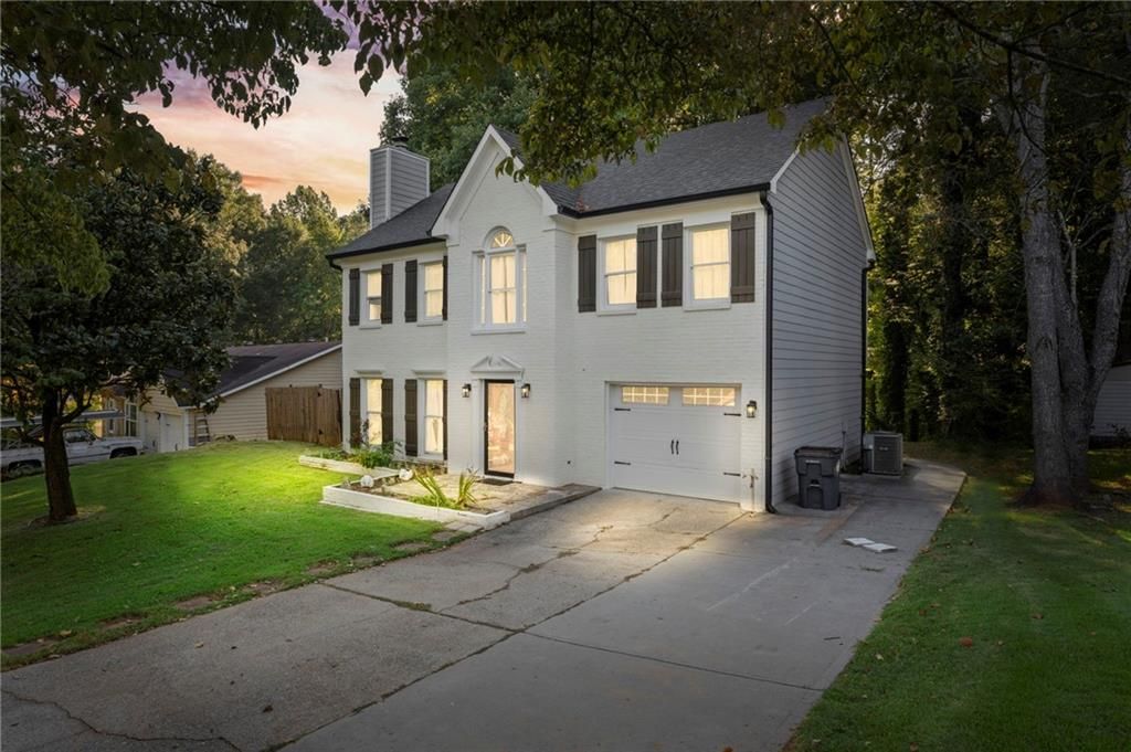 661 Sunfield Drive NW, Lilburn, GA 30047