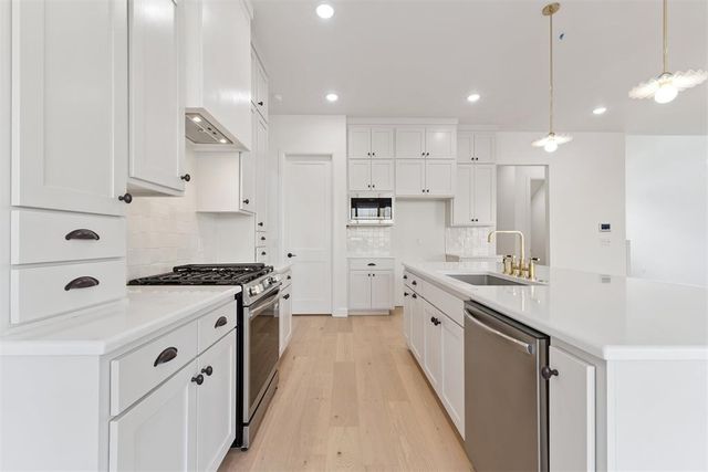 6017 Frankie Lynn Lane, Edmond, OK 73034