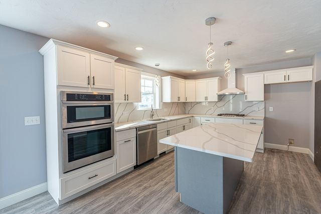 563 Whittenton St, Taunton, MA 02780