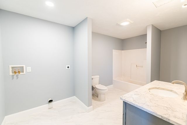 563 Whittenton St, Taunton, MA 02780