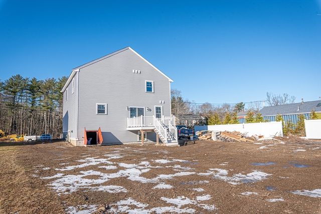 563 Whittenton St, Taunton, MA 02780