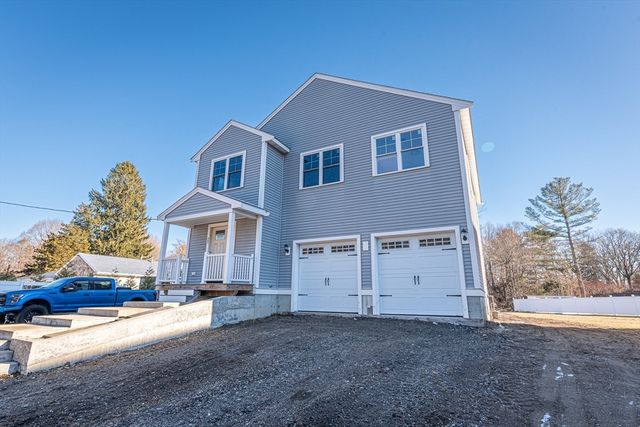 563 Whittenton St, Taunton, MA 02780