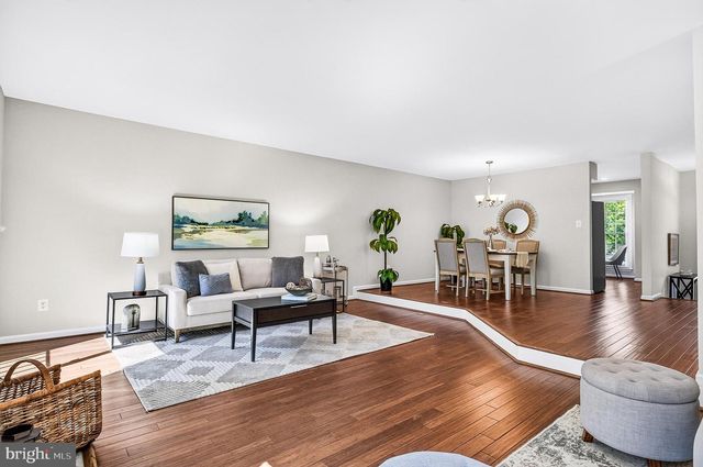 6433 ENGLISH IVY CT, Springfield, VA 22152
