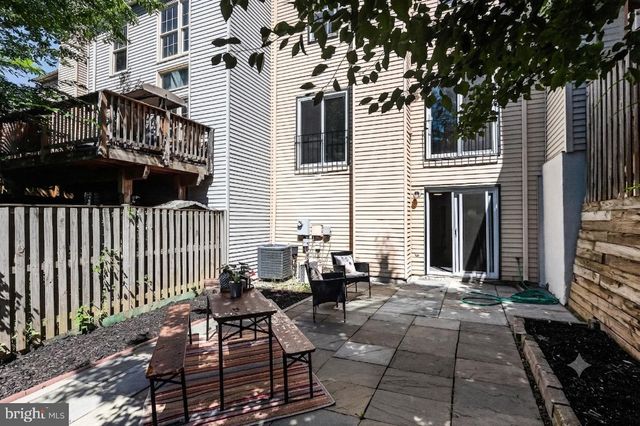 6433 ENGLISH IVY CT, Springfield, VA 22152