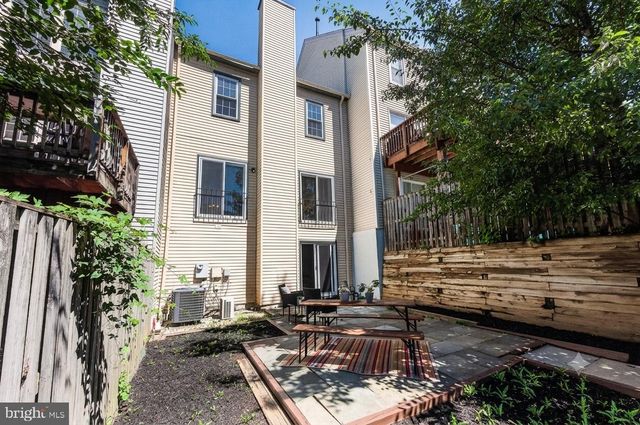 6433 ENGLISH IVY CT, Springfield, VA 22152