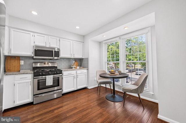 6433 ENGLISH IVY CT, Springfield, VA 22152