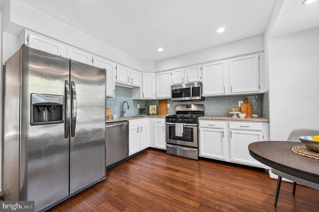 6433 ENGLISH IVY CT, Springfield, VA 22152