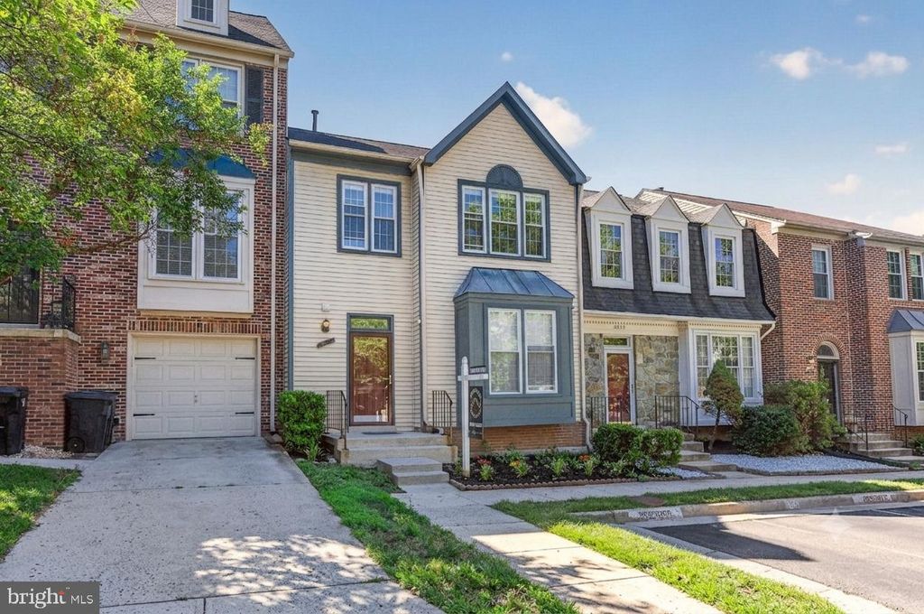 6433 ENGLISH IVY CT, Springfield, VA 22152