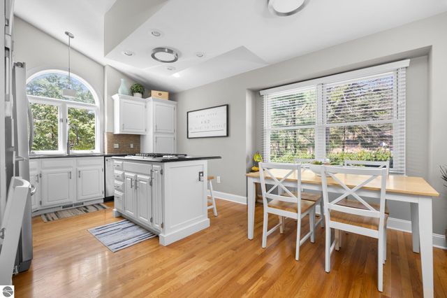 2174 Cuyahoga Court, Traverse City, MI 49686