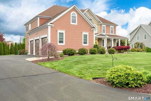 6 Congress Drive, Cromwell, CT 06416