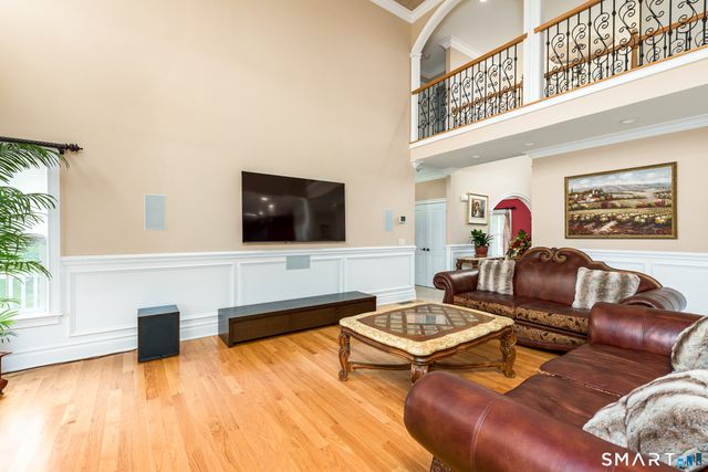 6 Congress Drive, Cromwell, CT 06416