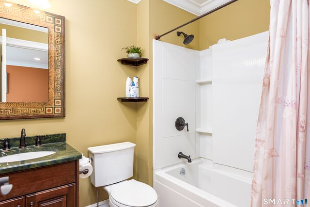6 Congress Drive, Cromwell, CT 06416
