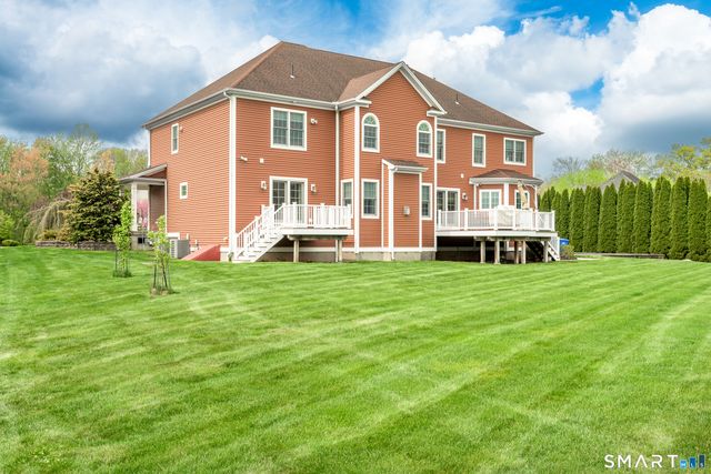6 Congress Drive, Cromwell, CT 06416