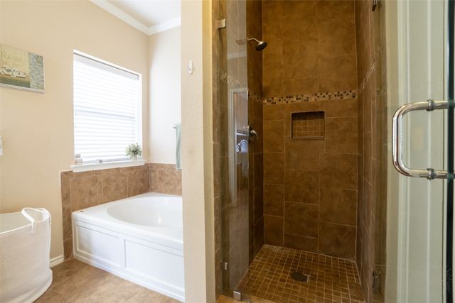 8805 Whirlwind Trail, Aubrey, TX 76227