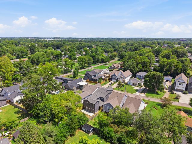 1520 Dugger Dr, Nashville, TN 37206