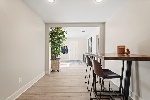 5009 Libbey Lane, Houston, TX 77092