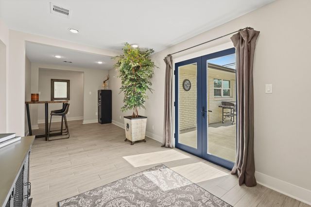 5009 Libbey Lane, Houston, TX 77092