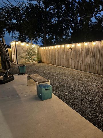 5009 Libbey Lane, Houston, TX 77092