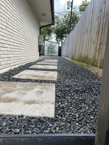 5009 Libbey Lane, Houston, TX 77092