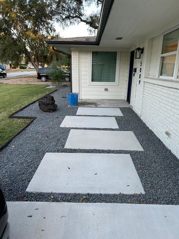 5009 Libbey Lane, Houston, TX 77092