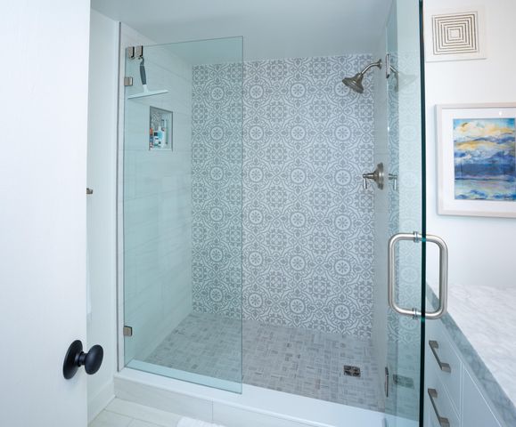 14 Lockwood Drive Apt 2d, Charleston, SC 29401