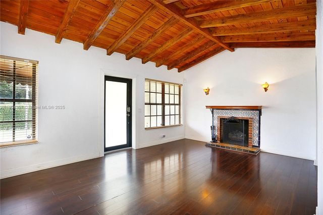 1027 SW 22 St, Miami, FL 33129