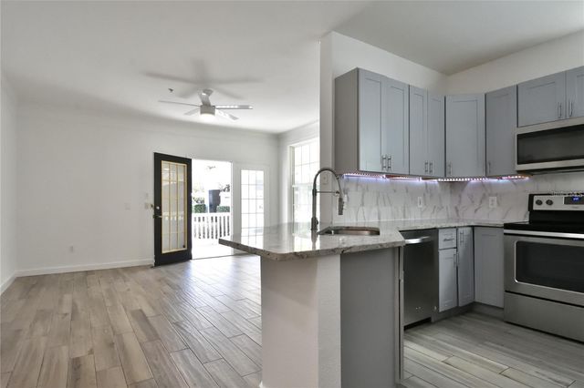 3396 PARKCHESTER SQUARE BOULEVARD 104, Orlando, FL 32835