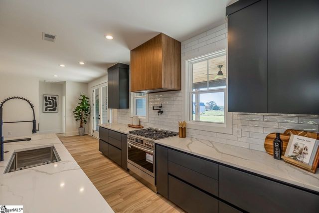 3392 Fairview Road, Fountain Inn, SC 29644