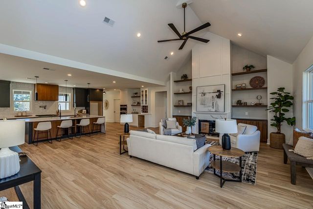 3392 Fairview Road, Fountain Inn, SC 29644