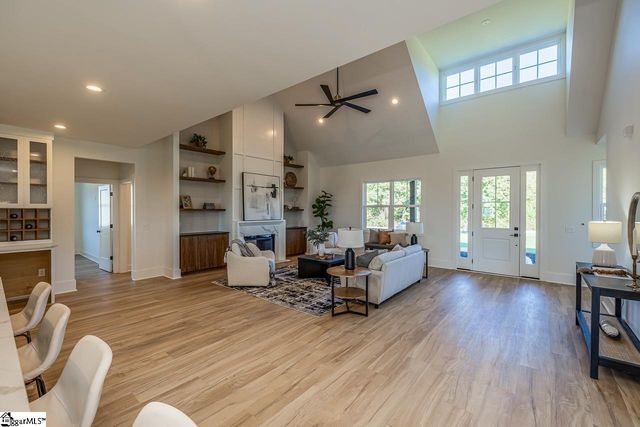 3392 Fairview Road, Fountain Inn, SC 29644
