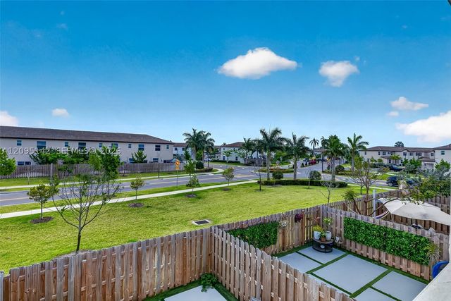 12221 NW 24th Pl, Miami, FL 33167