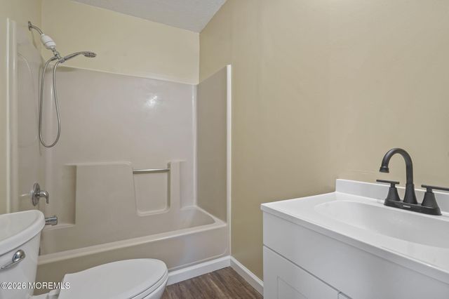 15 Cherry Street, Little Egg Harbor, NJ 08087
