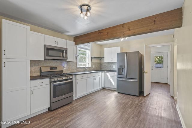 15 Cherry Street, Little Egg Harbor, NJ 08087