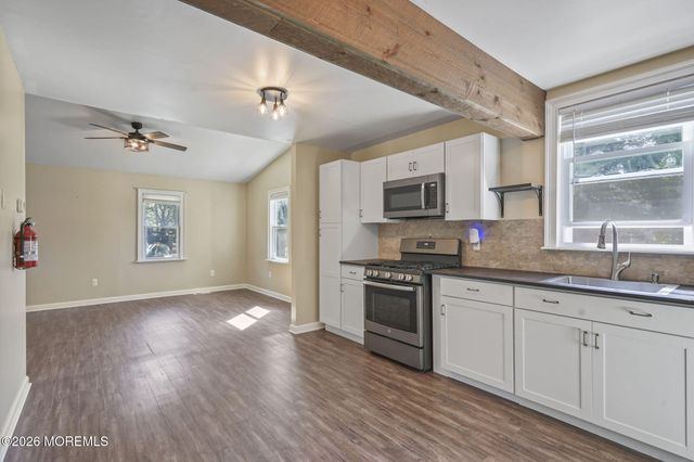 15 Cherry Street, Little Egg Harbor, NJ 08087