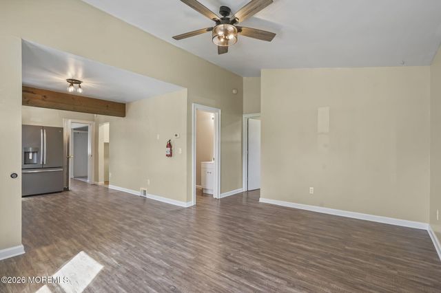 15 Cherry Street, Little Egg Harbor, NJ 08087