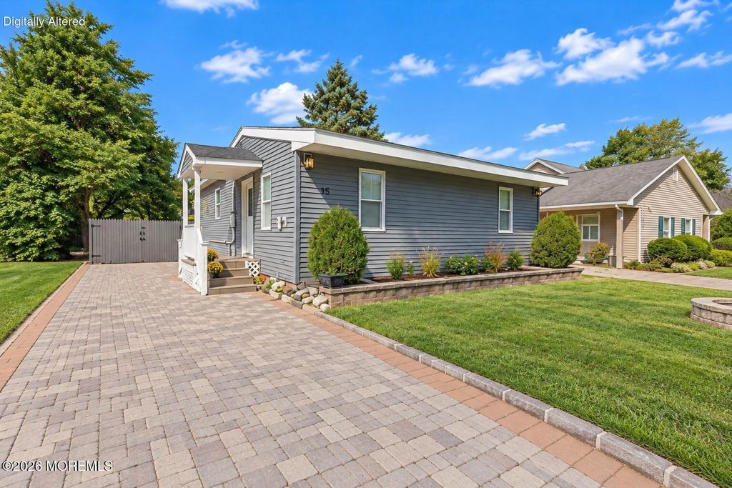 15 Cherry Street, Little Egg Harbor, NJ 08087