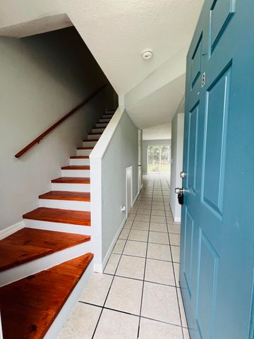 203 Southland Drive B, Fort Pierce, FL 34982