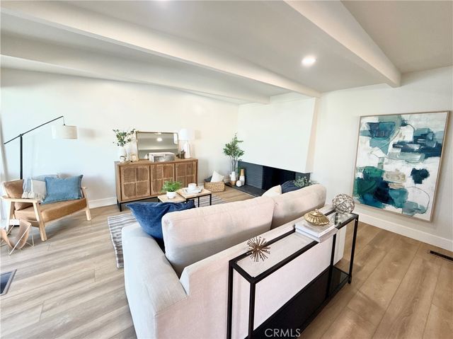 3391 Rossmoor Way, Rossmoor, CA 90720