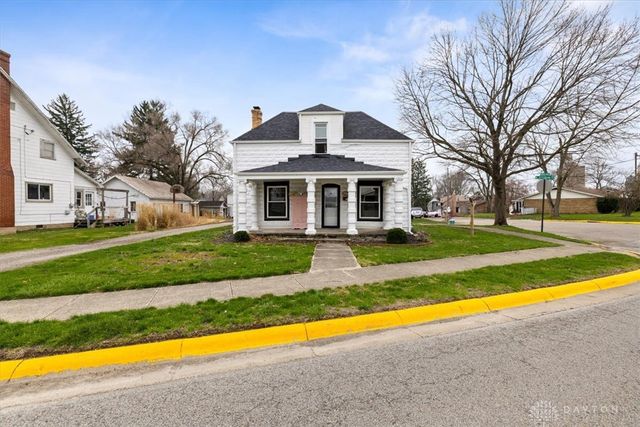 618 W Jefferson Street, New Carlisle, OH 45344