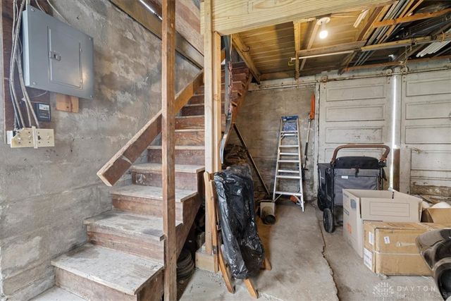 618 W Jefferson Street, New Carlisle, OH 45344