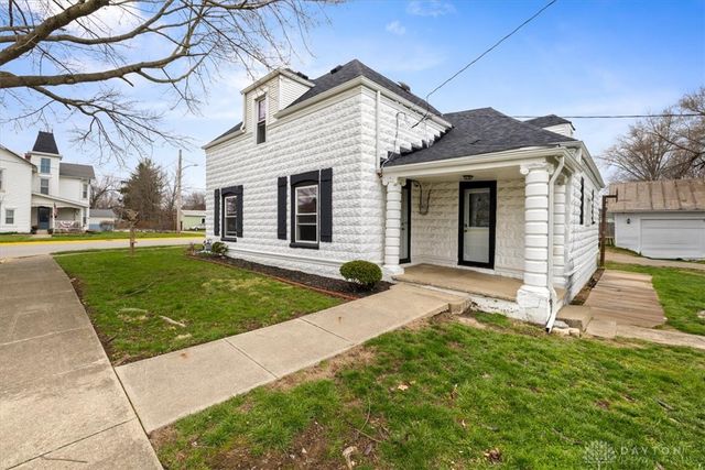 618 W Jefferson Street, New Carlisle, OH 45344