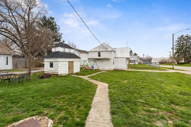 618 W Jefferson Street, New Carlisle, OH 45344