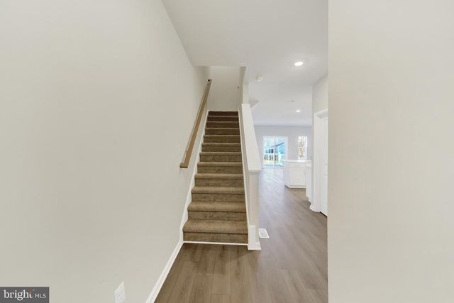 553 W NORTH ST, Smyrna, DE 19977