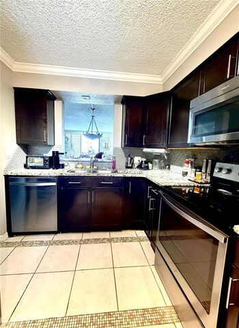 1000 COVE CAY DRIVE 4D, Clearwater, FL 33760