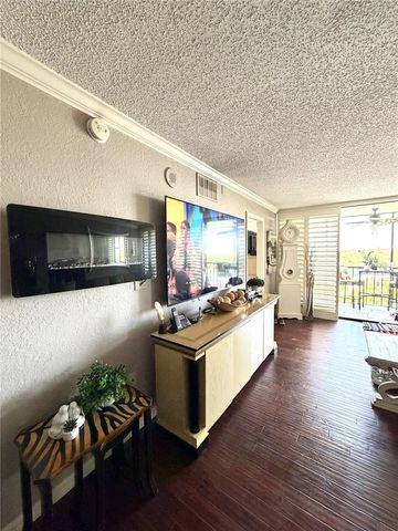 1000 COVE CAY DRIVE 4D, Clearwater, FL 33760