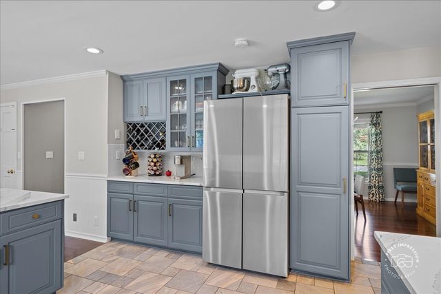 1553 Allen Lane, St. Charles, IL 60174