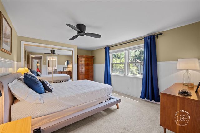 1553 Allen Lane, St. Charles, IL 60174