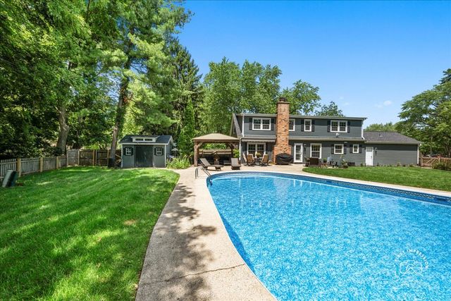 1553 Allen Lane, St. Charles, IL 60174